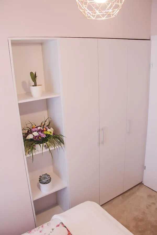 Bucharest Victoria Apartment 0*,  罗马尼亚
